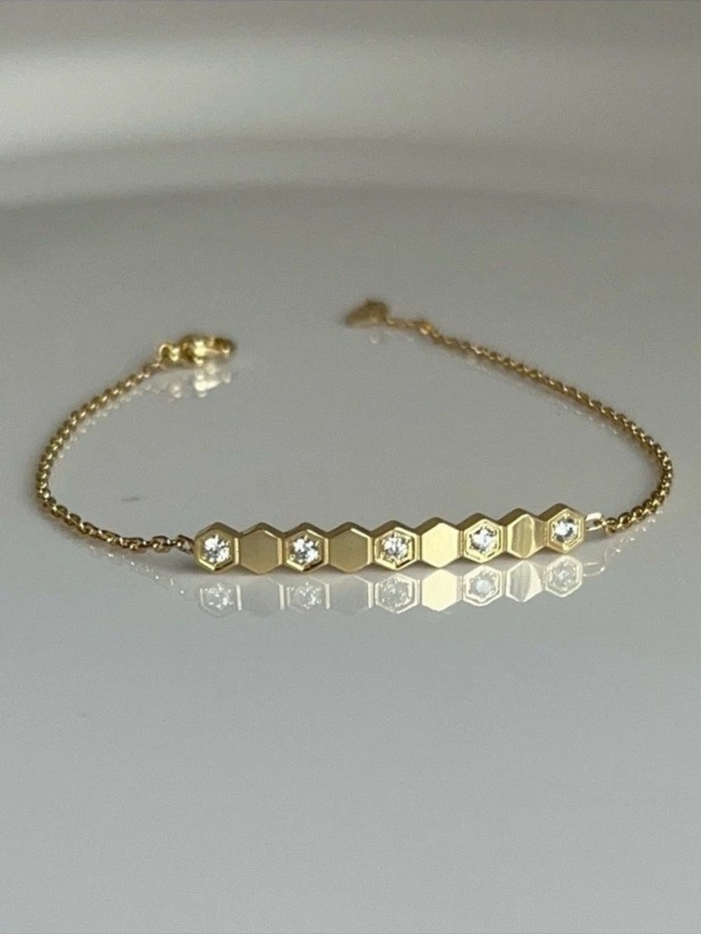 S925 Honeycomb Crystal |
Chaumet B de Chaumet Minimalist
Bracelet
